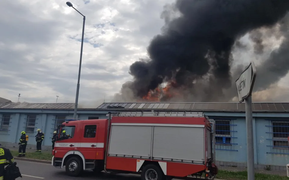Požár v Hostivaři.