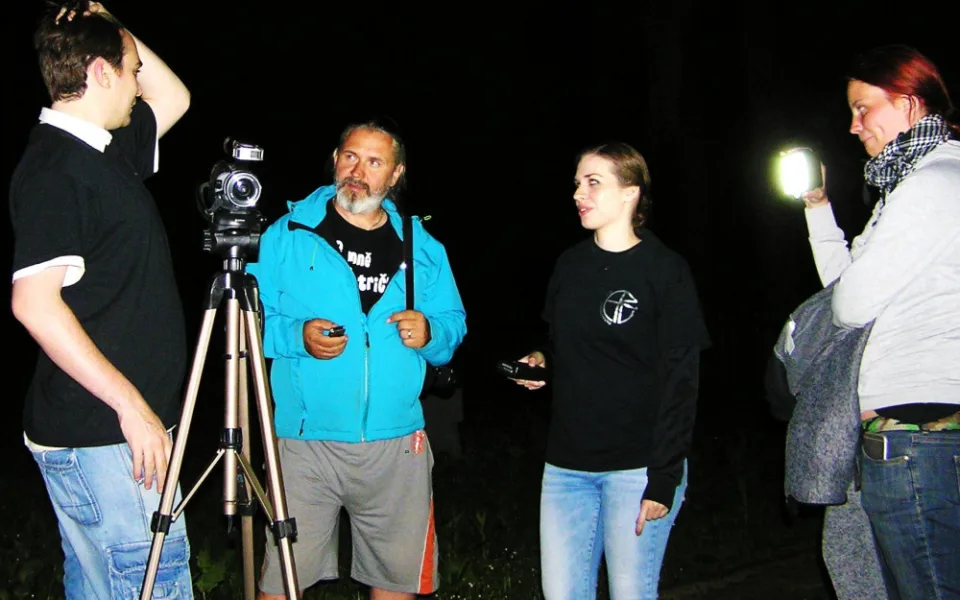 Porada před druhou fází výzkumu zleva Ondřej Bezouška, Kamil Valeška, Kateřina Běhanová, Michala Valešková.