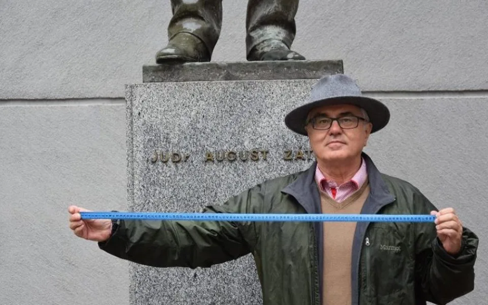 Lubomír Pána.