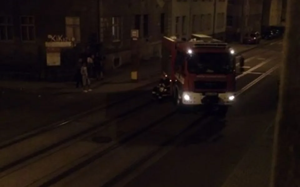 Anonym nahlásil bombu v liberecké ubytovně. Policisté evakuovali 120 lidí.