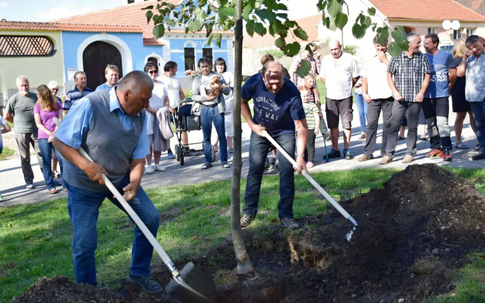 Osmadvacet let je starostou Nákří, kde mají vlastní volební pravidla. Znovu už nekandiduje.
