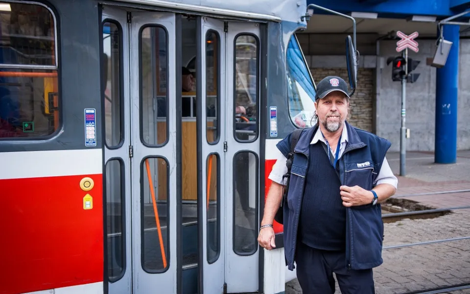 Tramvaják Renda Rudzan.