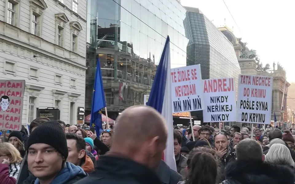 Tisíce lidí v Praze na Staromáku žádaly odchod premiéra.