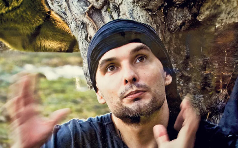 Guru Jára.