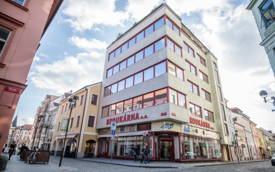 Ulice Dr. Stejskala a Široká.
