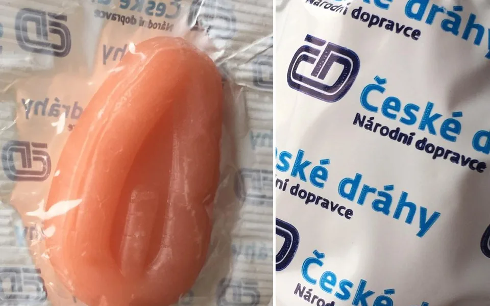 České dráhy mají nová propagační lízátka. Jejich tvar baví český internet.
