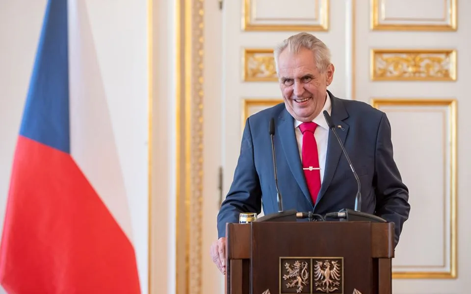 Miloš Zeman při proslovu.