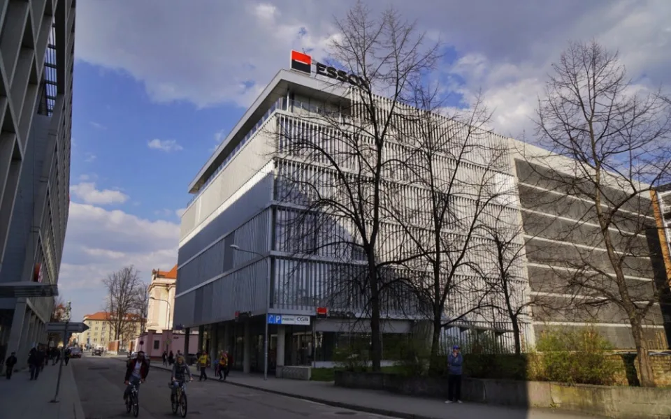 ESSOX umožní nad rámec státem dané povinnosti odklad splátek i v případě revolvingových úvěrů u kreditních karet.