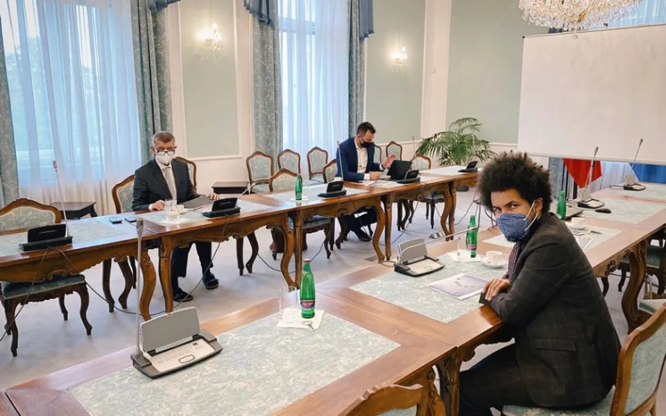 Začal fungovat web, který má srozumitelně informovat o koronaviru