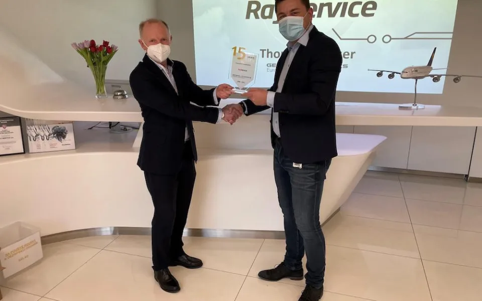 Ray Service a GDELS oslavují patnáct let spolupráce