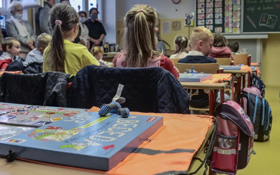 Před 25 lety byla obnovena povinná devítiletá školní docházka