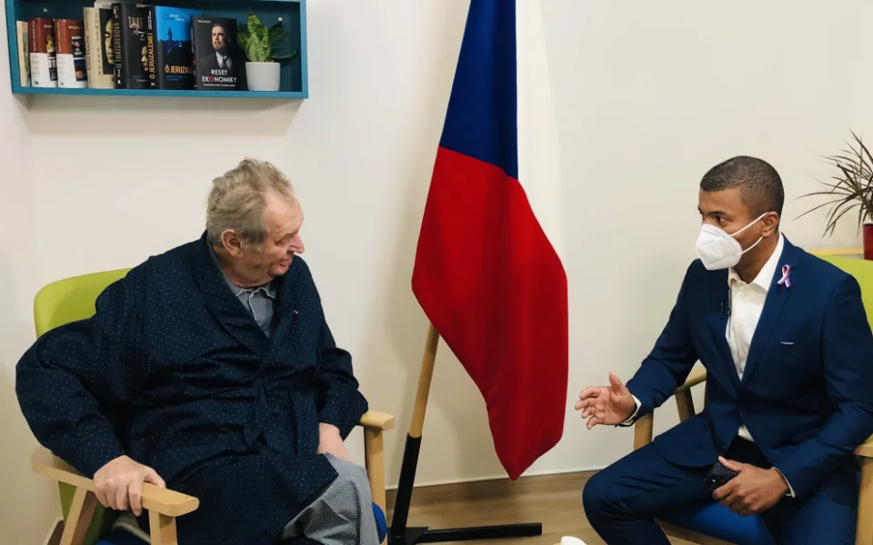 Zeman předpokládá, že bude vetovat návrh na jednoho ministra