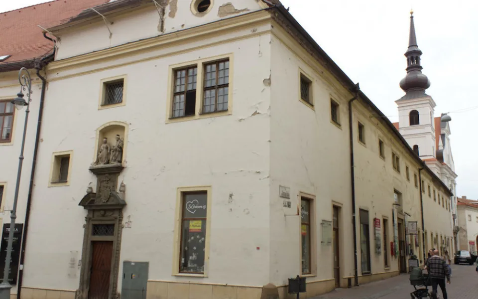 Klášter voršilek v centru Brna poslouží nemocným rodinám z Ukrajiny.