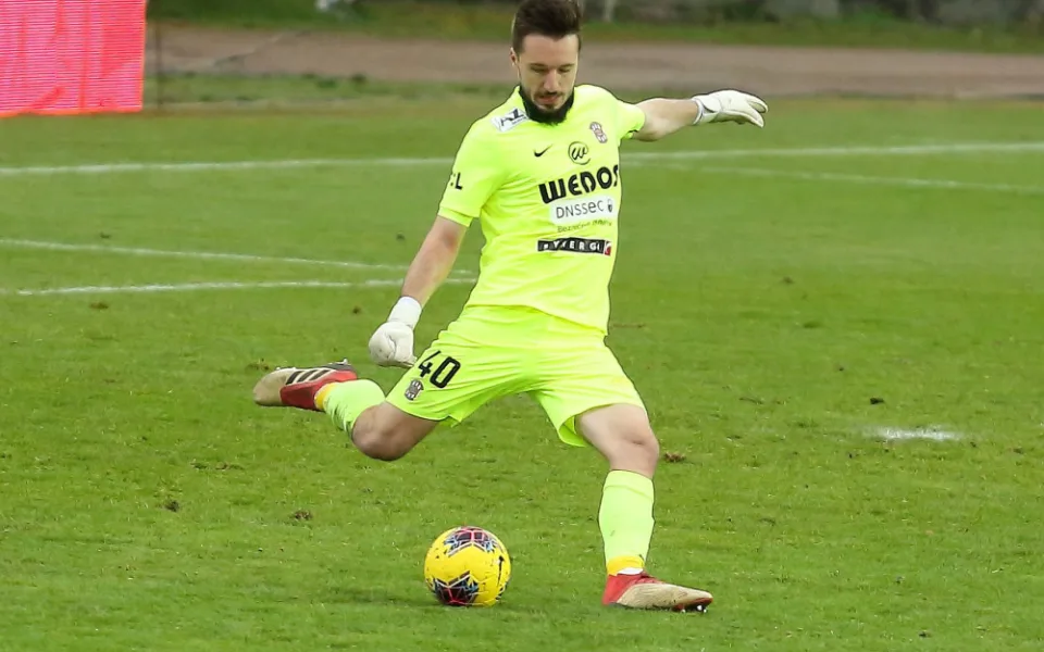 Při autonehodě zemřel fotbalový brankář Martin Šustr. Chytal za Zbrojovku i Baník.