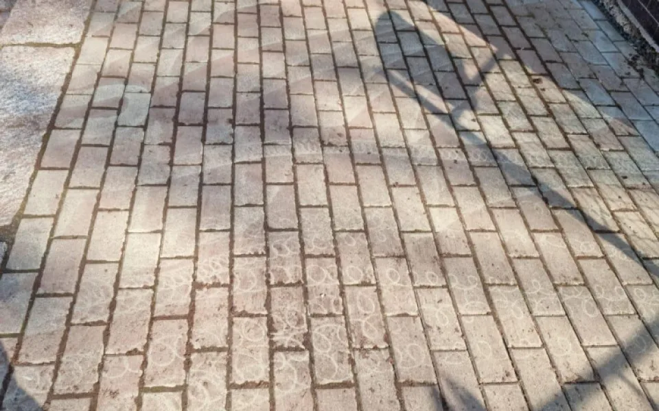 Nebezpečný azbest v liberecké školce. Došlo k ohrožení dětí?