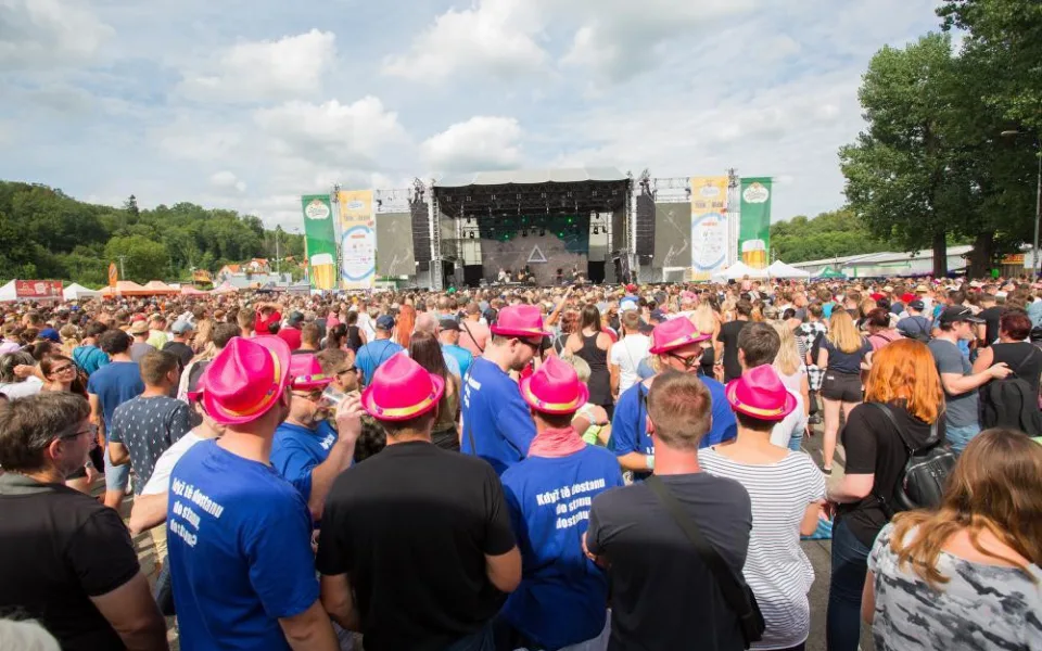 Festival Trnkobraní se vrací a oznamuje kompletní line-up s kapelami Chinaski, Rybičky 48, Tři sestry a dalšími