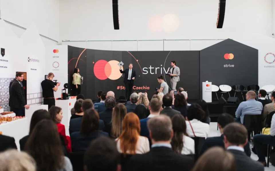 Mastercard pomůže čtvrt milionu malých podnikatelů. Spouští unikátní program.