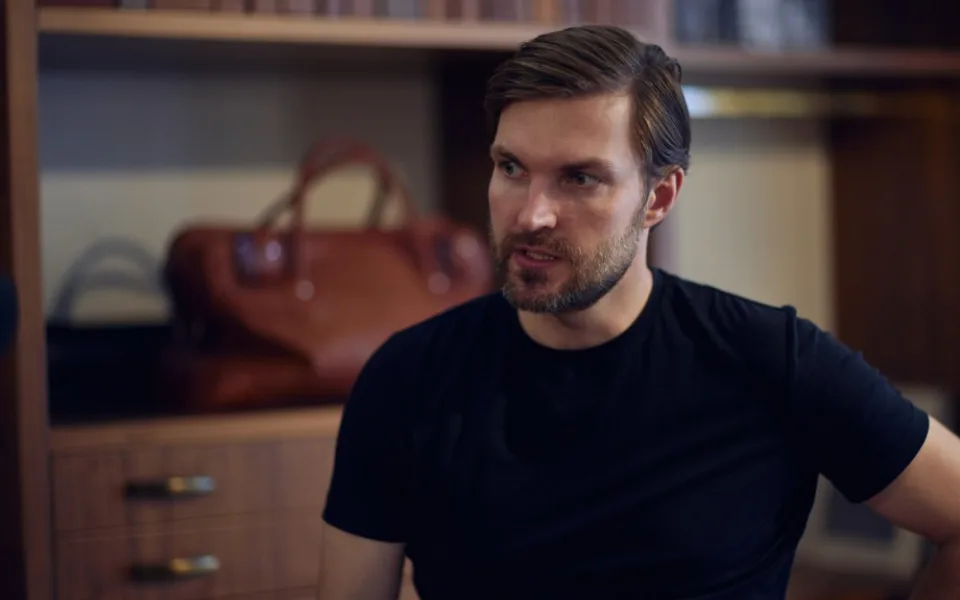 Díky digitalizaci může být Leo Macenauer jednou globální značka, věří krejčí.