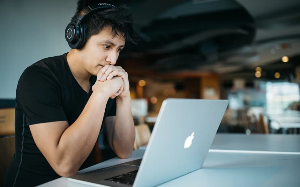 Využijte bonusy a freespiny pro nové hráče v online kasinech