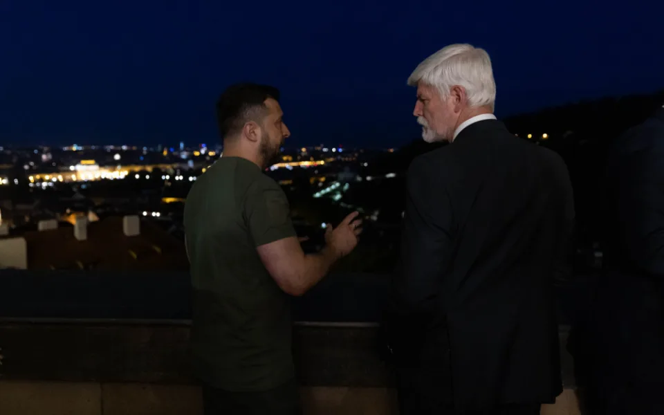 Ukrajinský prezident Volodymyr Zelenskyj měl pozvání do Prahy prakticky od začátku války na Ukrajině.