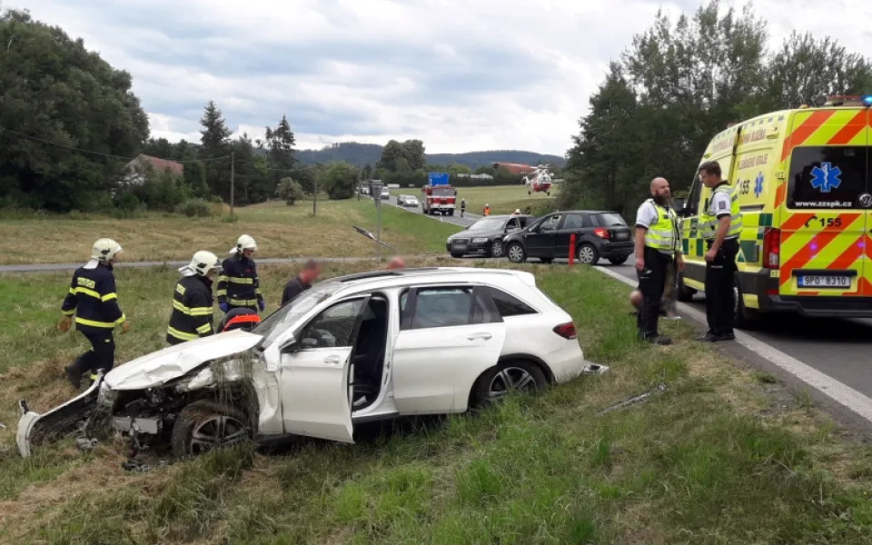 Bývalý komunistický ministr zemědělství Miroslav Toman zemřel na následky zranění po nehodě jeho mercedesu