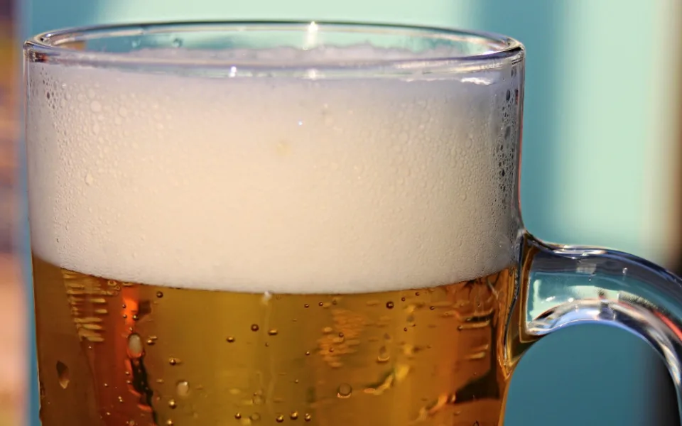 size4-16015460966908-124-pivo-v-cesku-zdrazuje-po-dalsich-znackach-zvysil-ceny-i-staropramen
