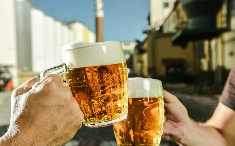 Pivovary Staropramen udržitelně: Starají se o planetu i komunity.