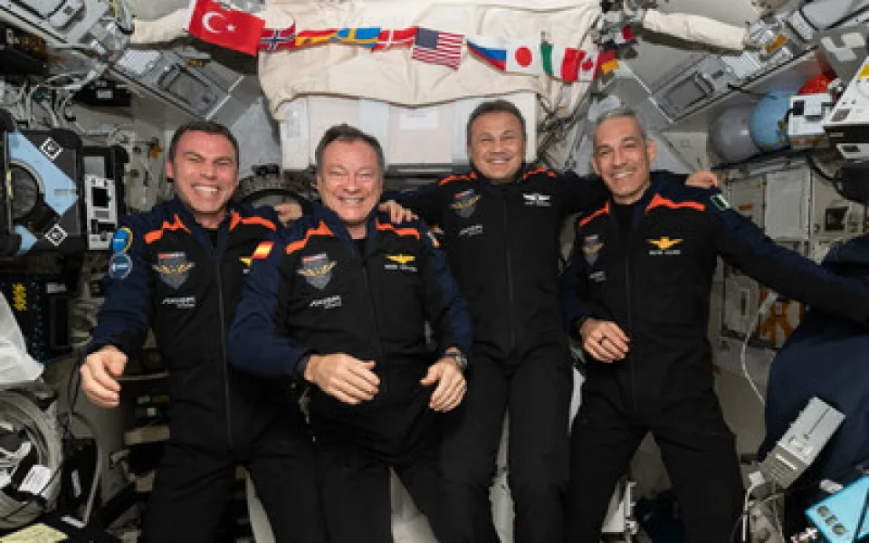 Astronauti z mise Ax-3 zakončili první čistě evropskou komerční misi na ISS přistáním v oceánu