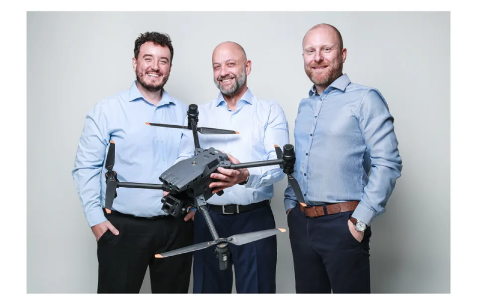 DroneTech přivádí na český trh revoluci v oblasti inspekcí s využitím dronů a umělé inteligence