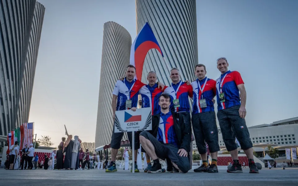 Bronz z Mistrovství světa pro české motorové paraglidisty