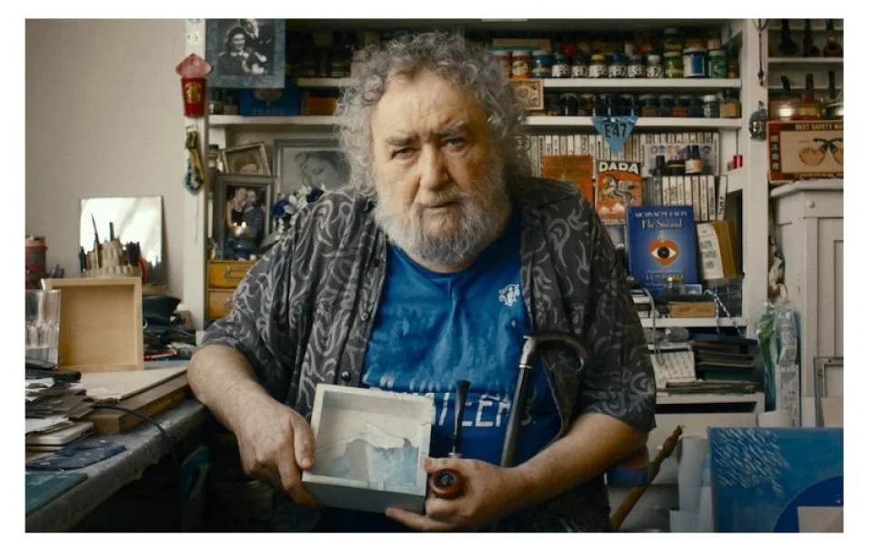 Revoluce uměním, kolektivní portrét doby: projekt „Minisalon 1984" se vrací do Prahy jako výstava i film