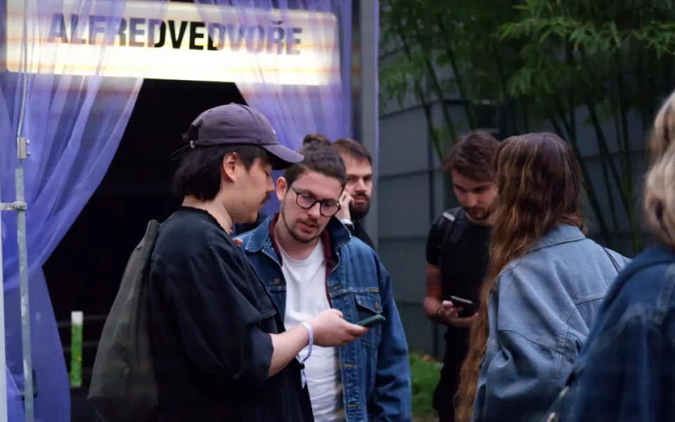 Jubilejní 40. ročník studentského festivalu FAMUFEST nabídne nejen filmy, ale i divadelní představení, koncerty a přednášky. Pozvání přijala polská režisérka Agnieszka Holland.