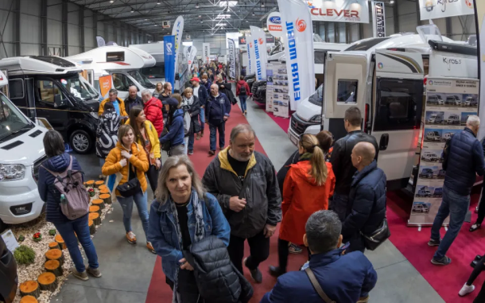 Výstavy FOR CARAVAN a FOR BOAT nabídnou trendy i osvědčené modely, poradí s bezpečností a s výběrem lodě či karavanu