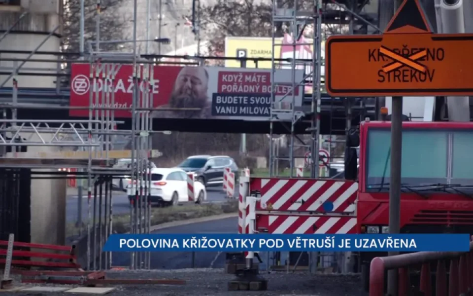Polovina křižovatky pod Větruší je uzavřena, dejte pozor na objížďky