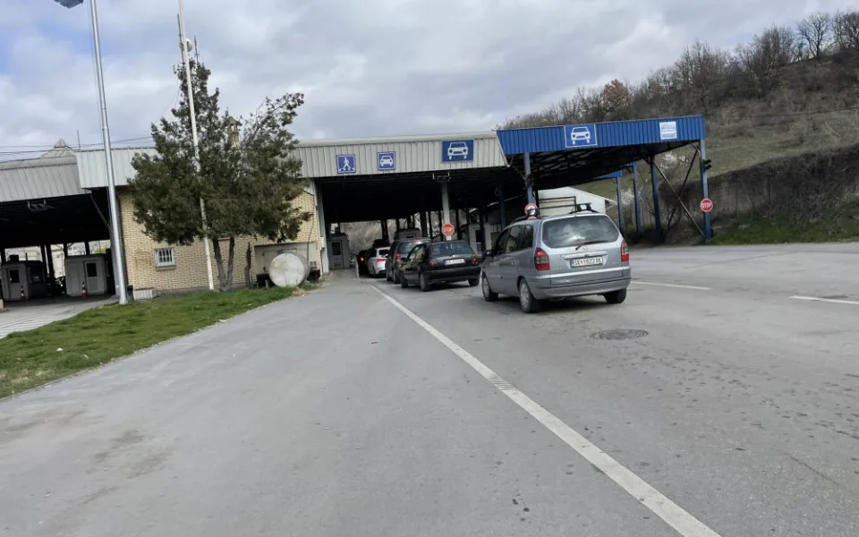 Lidé zřejmě budou muset hlásit převoz vyšší částky v hotovosti přes hranice