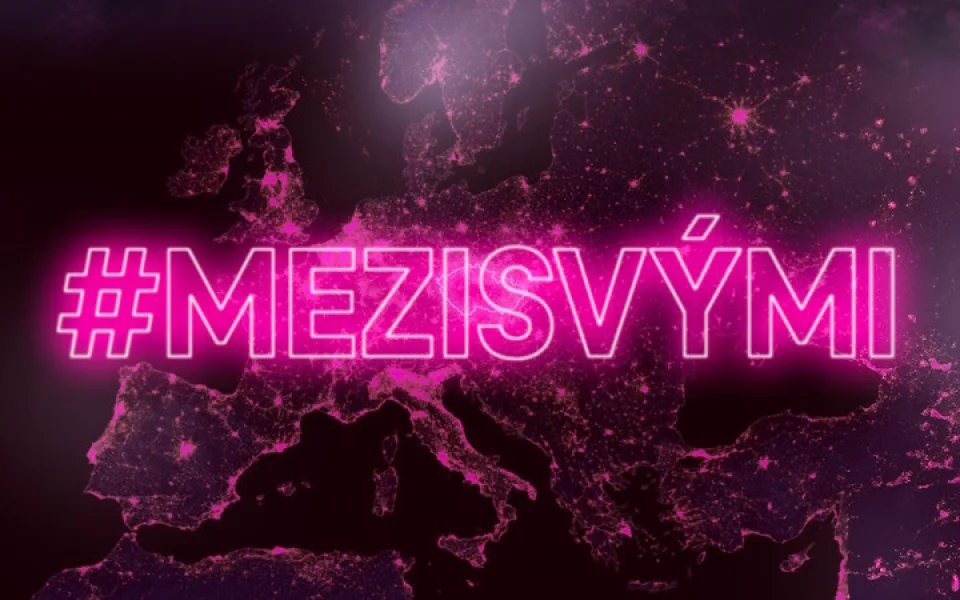 T-Mobile představuje nový směr marketingové komunikace: chce, aby zákazníci cítili, že jsou #MeziSvými