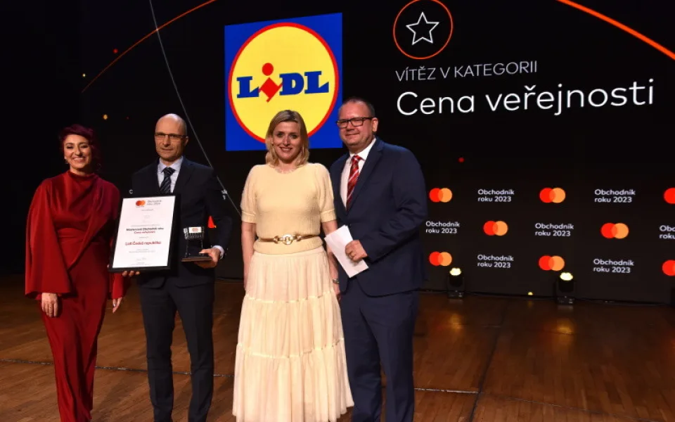 Lidl opět triumfuje v soutěži Mastercard Obchodník roku. Napříč kategoriemi získal již 32 ocenění