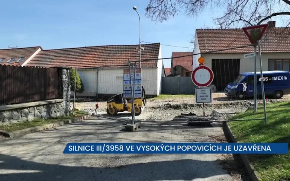 Silnice mezi Vysokými Popovicemi a Příbramí na Moravě je uzavřena, objížďka asi 14 km