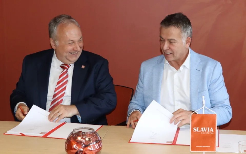 Slavia expanduje do zahraničí. V Holandsku bude pojišťovat auta