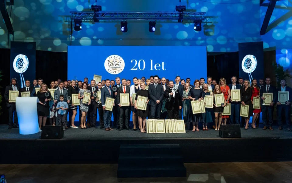 Cena veřejnosti Zlaté koruny 2024 jde do finále. Hlasujte pro svůj oblíbený finanční produkt