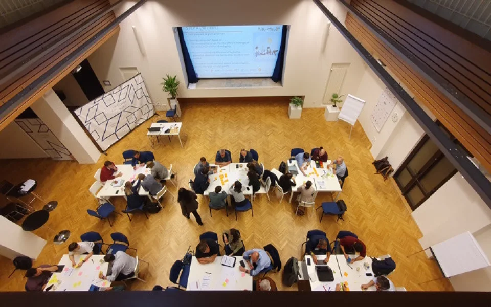 Města z 11 zemí EU řešila v Praze jak naplňovat místní energetické a klimatické plány SECAP a energetický management