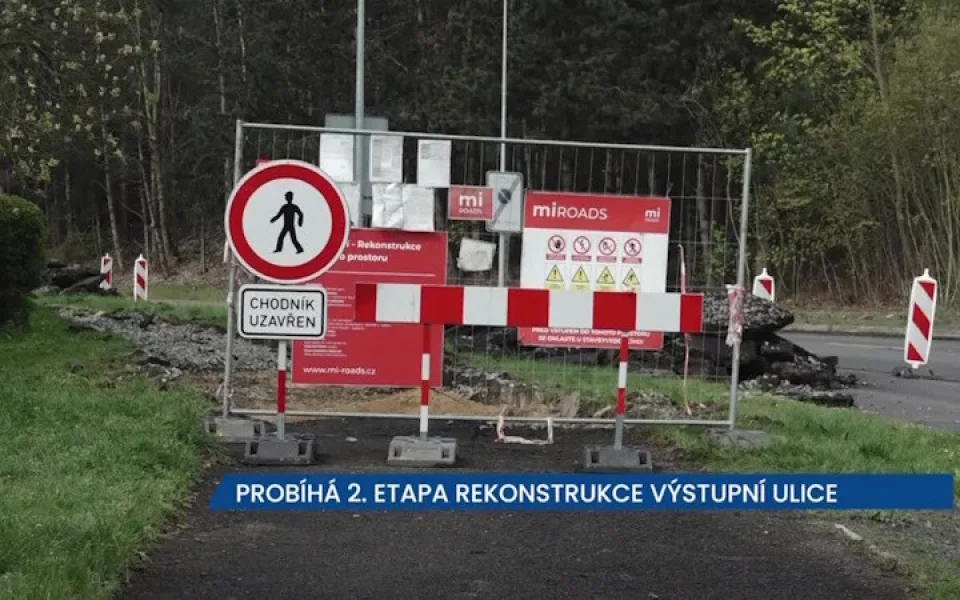 Probíhá 2. etapa rekonstrukce Výstupní ulice v Ústí nad Labem, doprava řízena kyvadlově