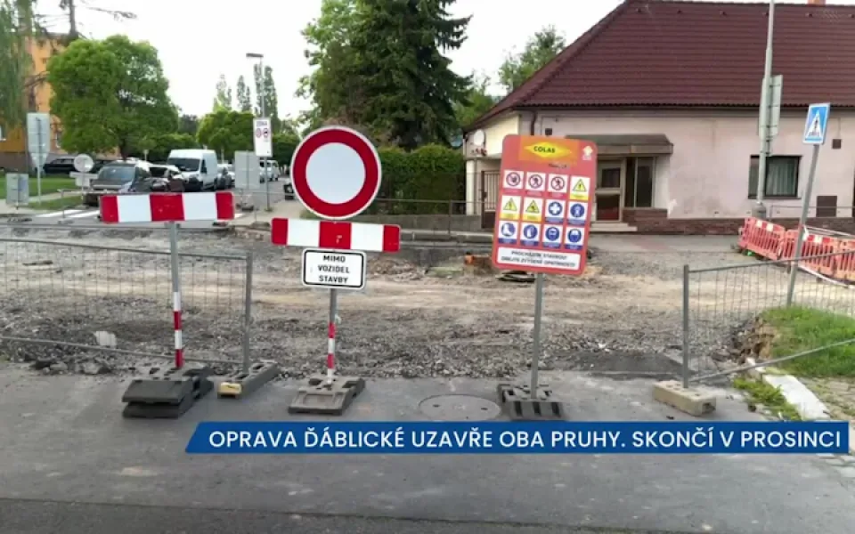 Oprava Ďáblické ulice uzavřela oba pruhy, omezení skončí v prosinci, dejte na místě pozor