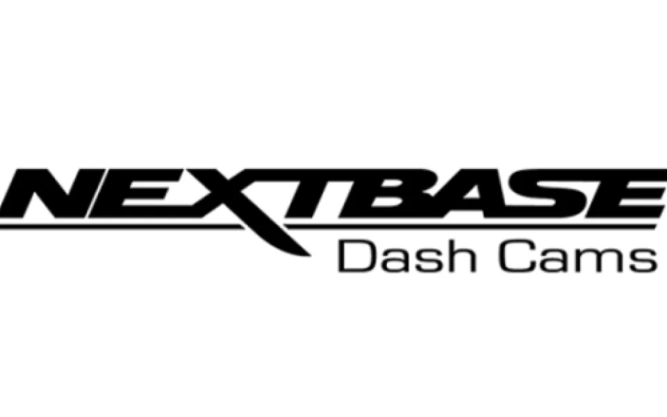 NEXTBASE iQ SMART DASH CAM poháněná umělou inteligencí je nyní dostupná v České republice