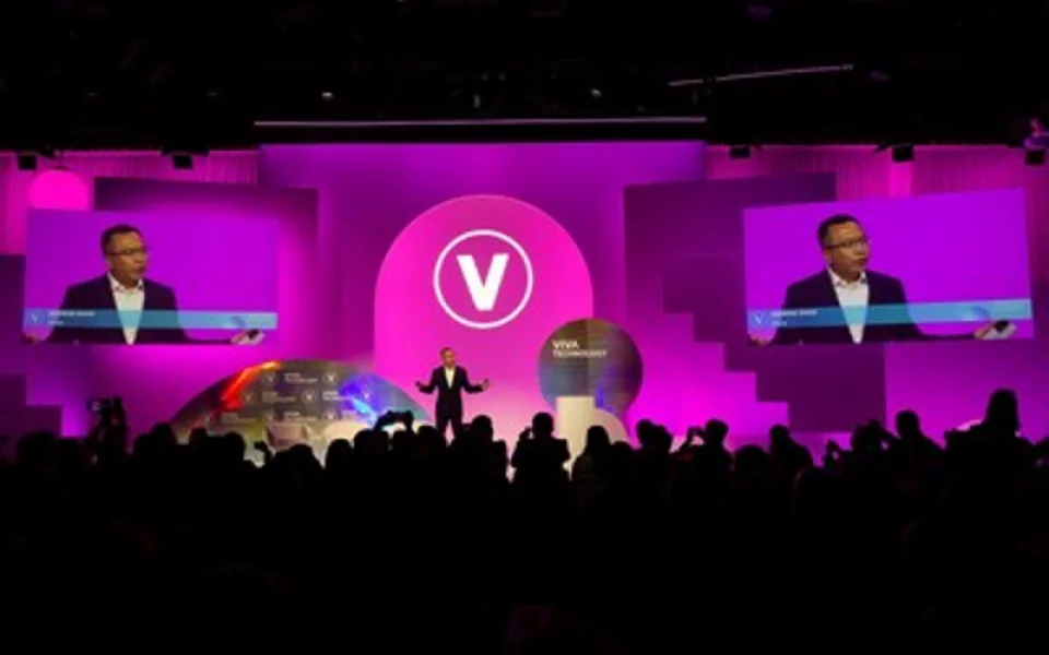  Značka HONOR na veletrhu VivaTech 2024 představuje svou čtyřvrstvou architekturu umělé inteligence a ve spolupráci se službou Google Cloud usiluje o nabídnutí dalších zážitků podporovaných umělou inteligencí