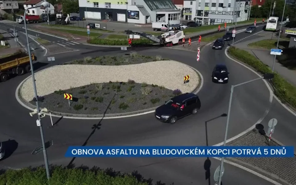 Obnova asfaltu na frekventovaném Bludovickém kopci v Havířově potrvá 5 dnů