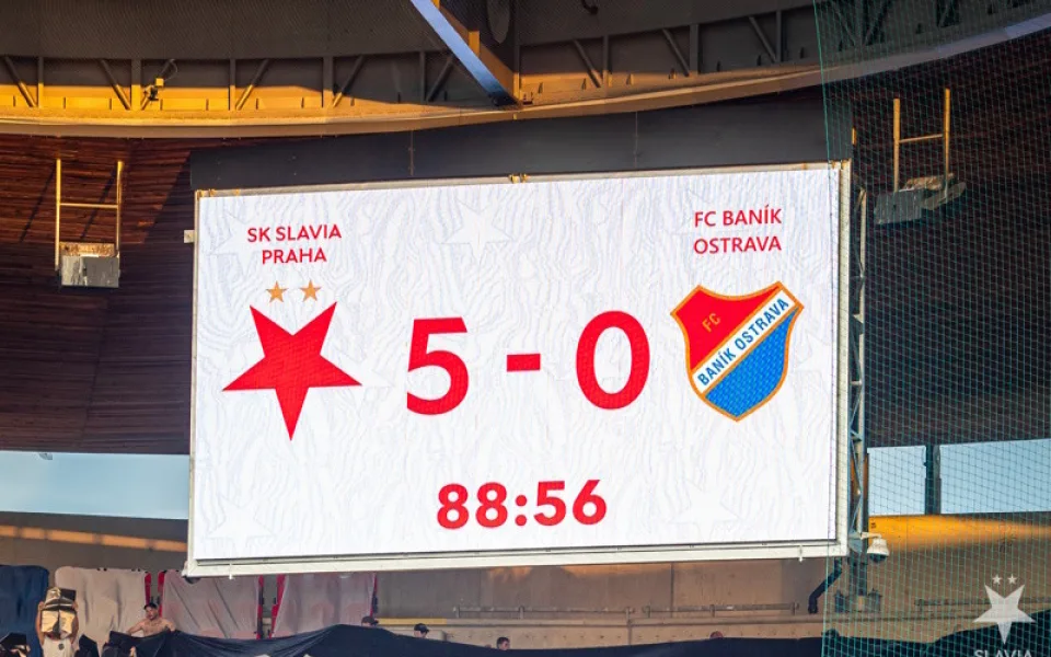 Největší stadion v ČR má nové velkoplošné displeje Hisense