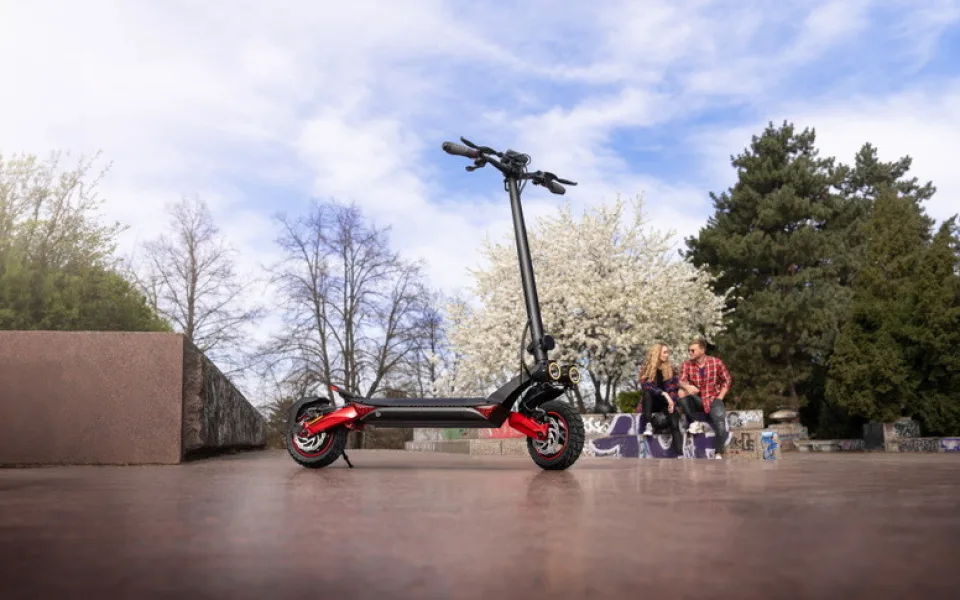 Elektrokoloběžky Sencor: Flexibilita do města i adrenalin v terénu