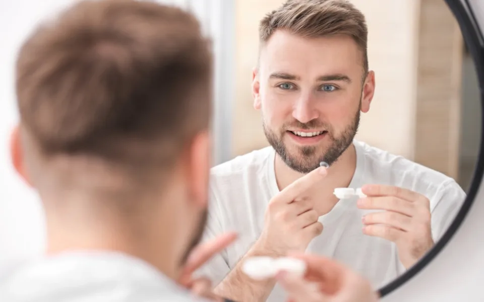 Brýle versus kontaktní čočky: které řešení je pro vás vhodnější?