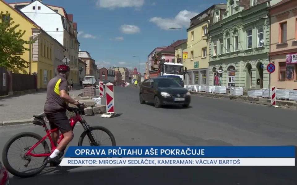 Oprava průtahu Aše pokračuje, silnici hojně využívají i kamiony